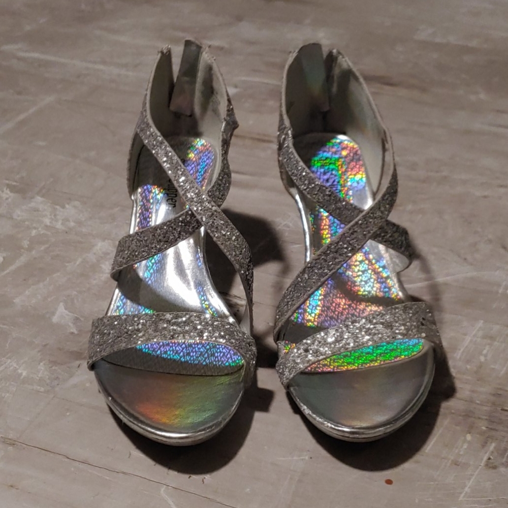 1.5" silver heels